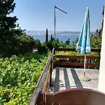 Renata *